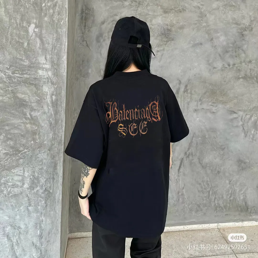 P80✨🔥 BALENCIAGA Paris lettering printed short-sleeved T-shirt, custom-woven and dyed 280g combed cotton heavyweight fabric, zero color difference in thread, perfect details, different from the current version on the market, welcome to compare, Same Style for men and women, must-sell in the picture above Color: White Black Size: 1 2 3 4